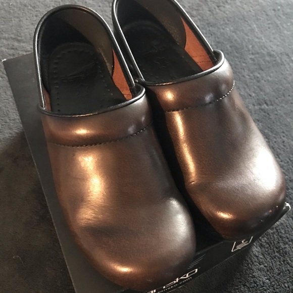 Dansko Wide Pro Cabrio Clogs Hickory 37 - Picture 7 of 7